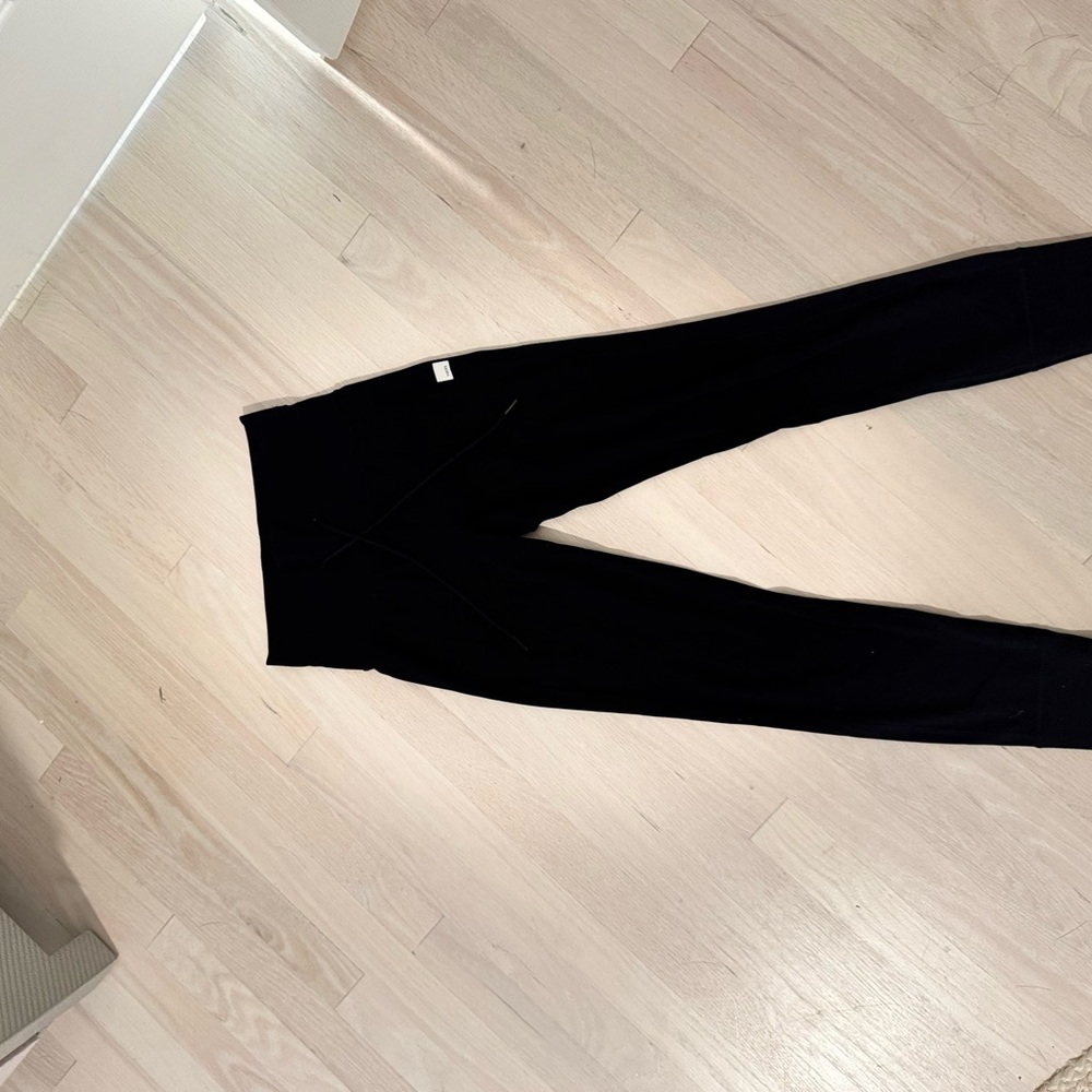 Vuori Black Leggings